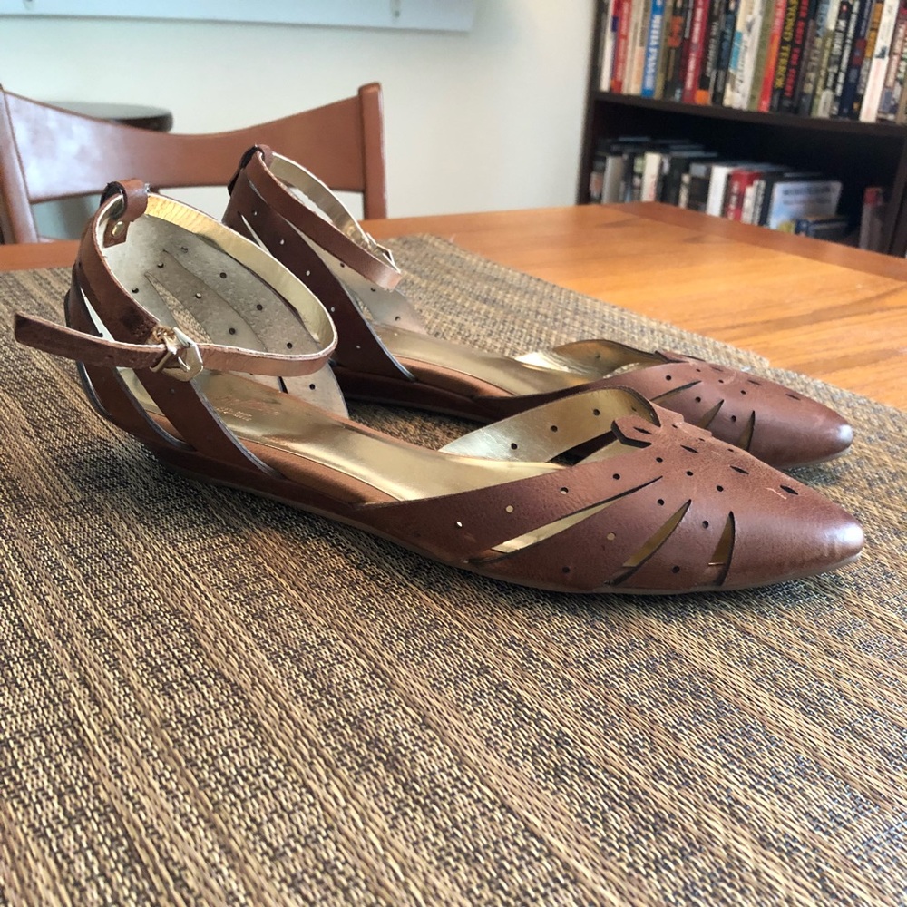 Seychelles kitten heels with adjustable strap